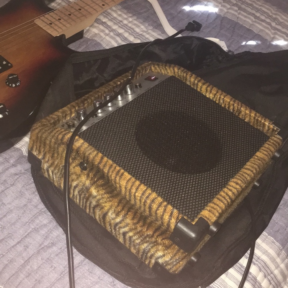 Guitar amp